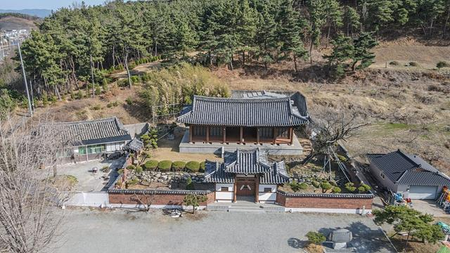 경산 산천재 주차장 사진